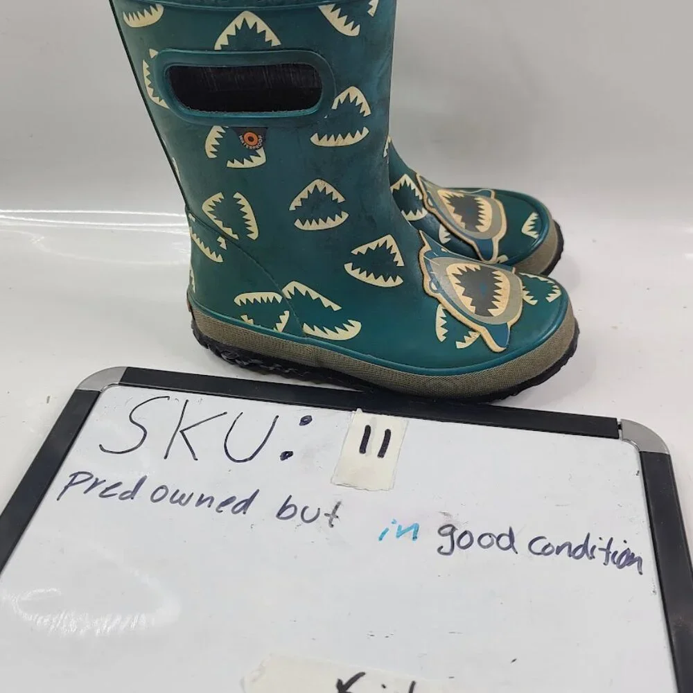 Bogs‎ Girl's Green Animal Shark Rubber Handle Mid-Calf Rain Boots Size 12